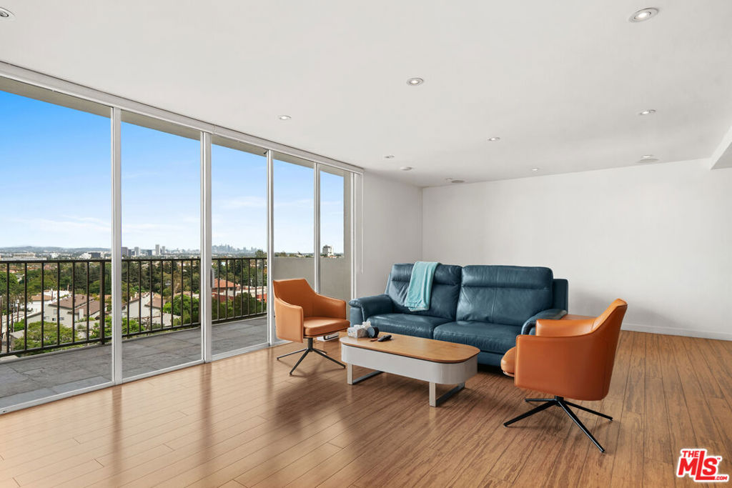2160 Century Park East 602