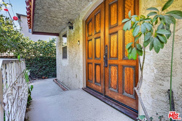 4170 MADISON AVE APT 4170, CULVER CITY, CA 90232 - Image 9347bf60892bbdf201469cb255db741d/2120300977