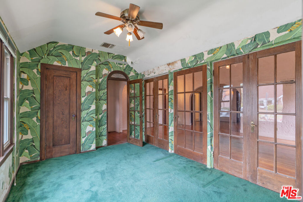 130 S Carson Road