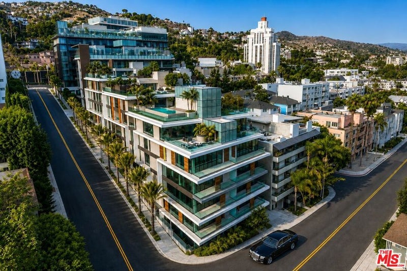 8420 W Sunset Boulevard 107