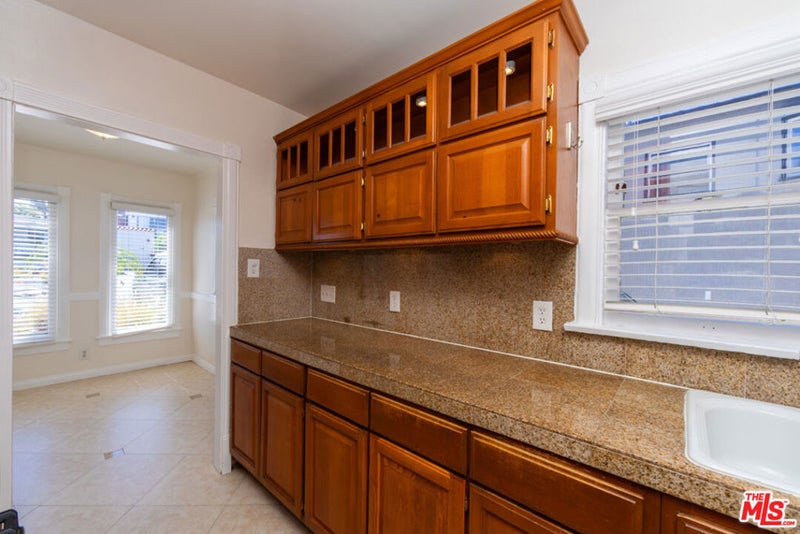 1334 W 17th Street