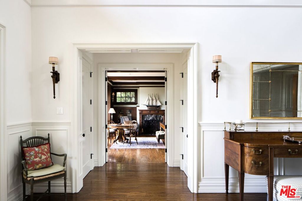 1667 Amalfi Drive