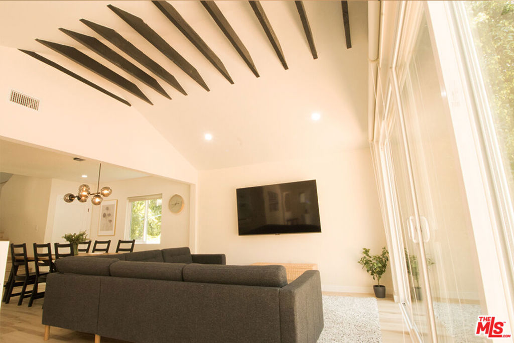 9042 Phyllis Avenue A