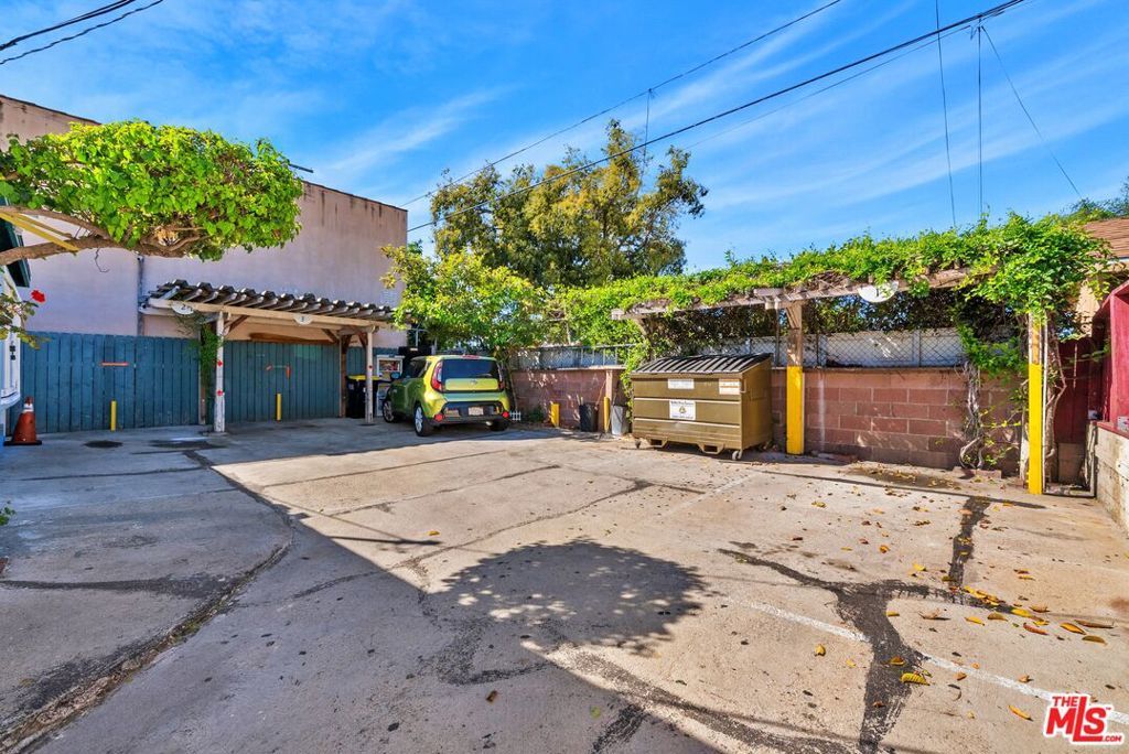 6249 Newell Street