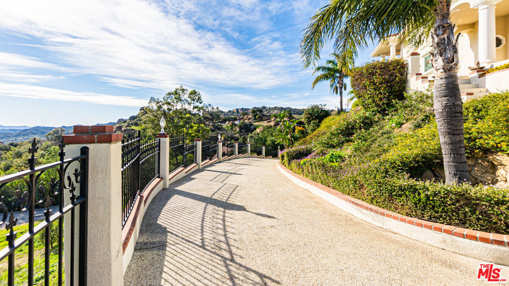 7449 Studio Road