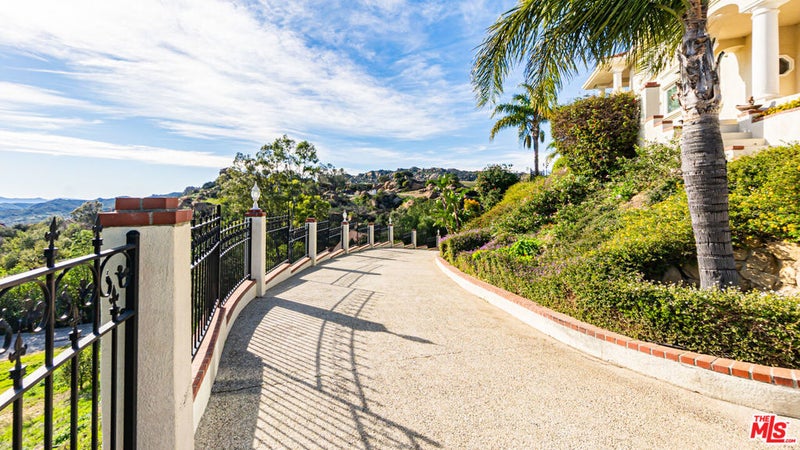 7449 Studio Road