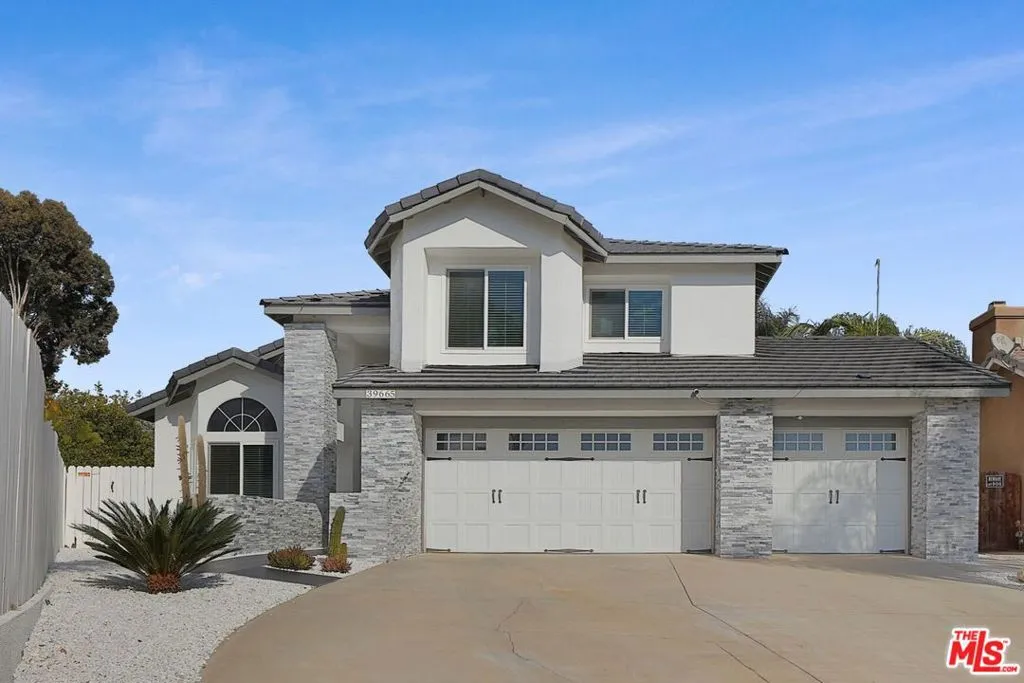 Murrieta, California 92563, United States, 4 Bedrooms Bedrooms, ,3 BathroomsBathrooms,Residential,Active,25588