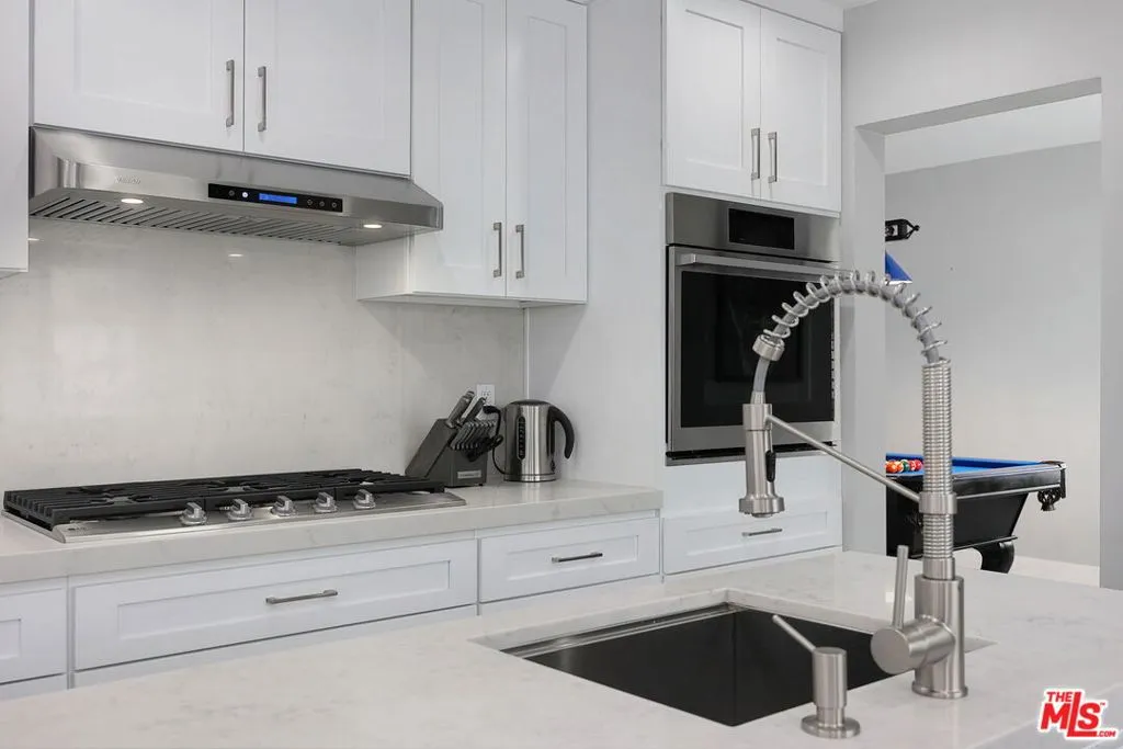 Murrieta, California 92563, United States, 4 Bedrooms Bedrooms, ,3 BathroomsBathrooms,Residential,Active,25588