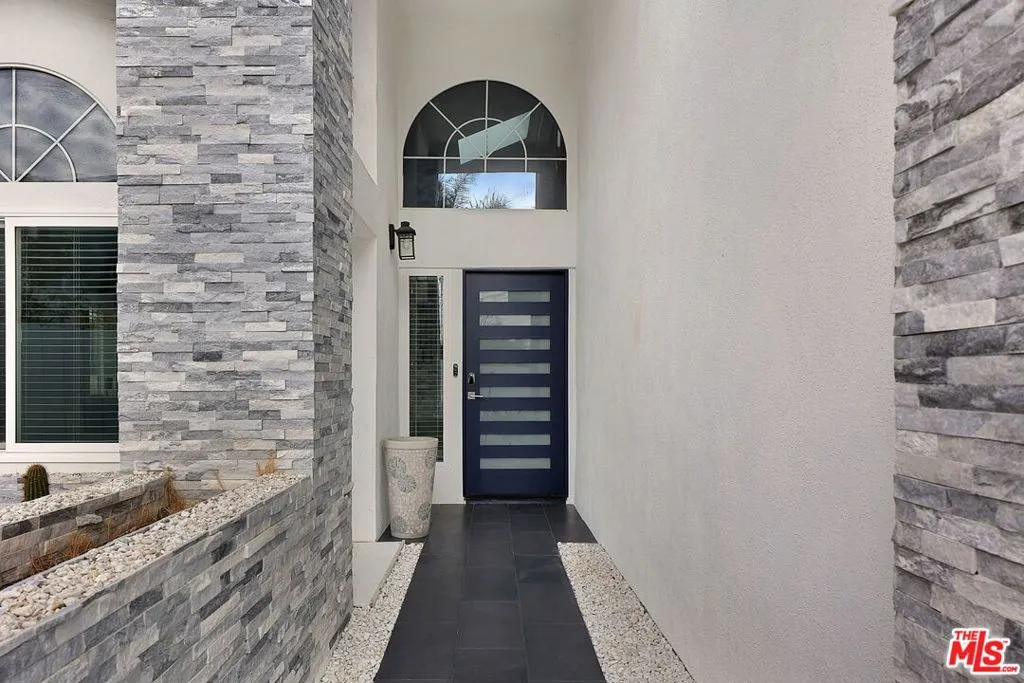 Murrieta, California 92563, United States, 4 Bedrooms Bedrooms, ,3 BathroomsBathrooms,Residential,Active,25588