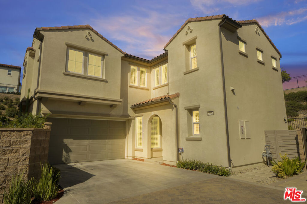 20629 W Chestnut Circle