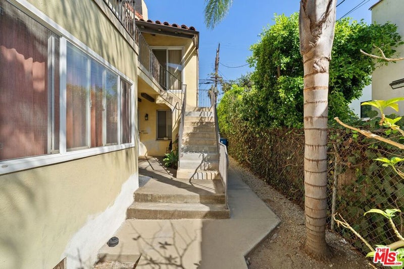 1642 S Orange Drive