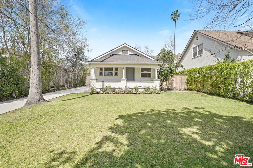 Properties 2 1563 E Elizabeth Street