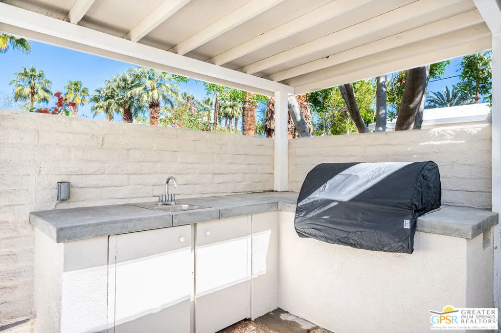 Palm Springs, California 92264, United States, 3 Bedrooms Bedrooms, ,2 BathroomsBathrooms,Residential,Active,139583