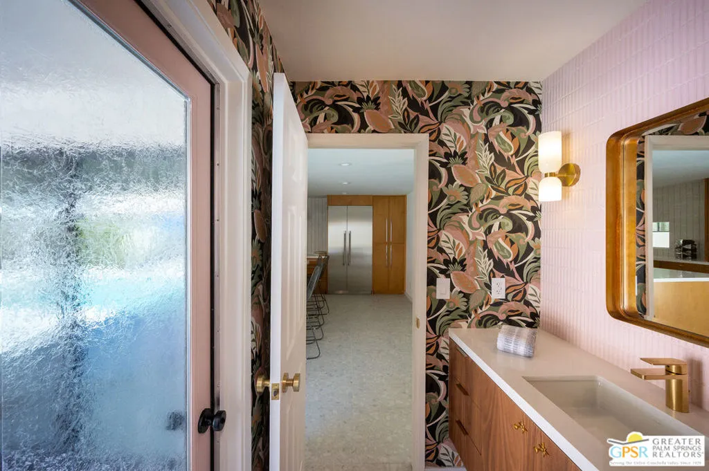 Palm Springs, California 92264, United States, 3 Bedrooms Bedrooms, ,2 BathroomsBathrooms,Residential,Active,139583