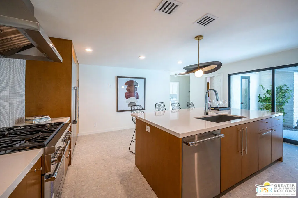 Palm Springs, California 92264, United States, 3 Bedrooms Bedrooms, ,2 BathroomsBathrooms,Residential,Active,139583