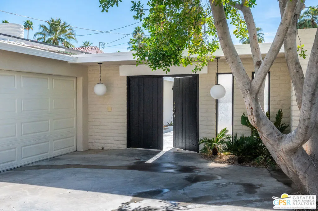 Palm Springs, California 92264, United States, 3 Bedrooms Bedrooms, ,2 BathroomsBathrooms,Residential,Active,139583