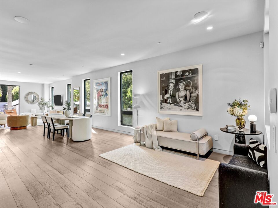 1724 N Sierra Bonita Avenue