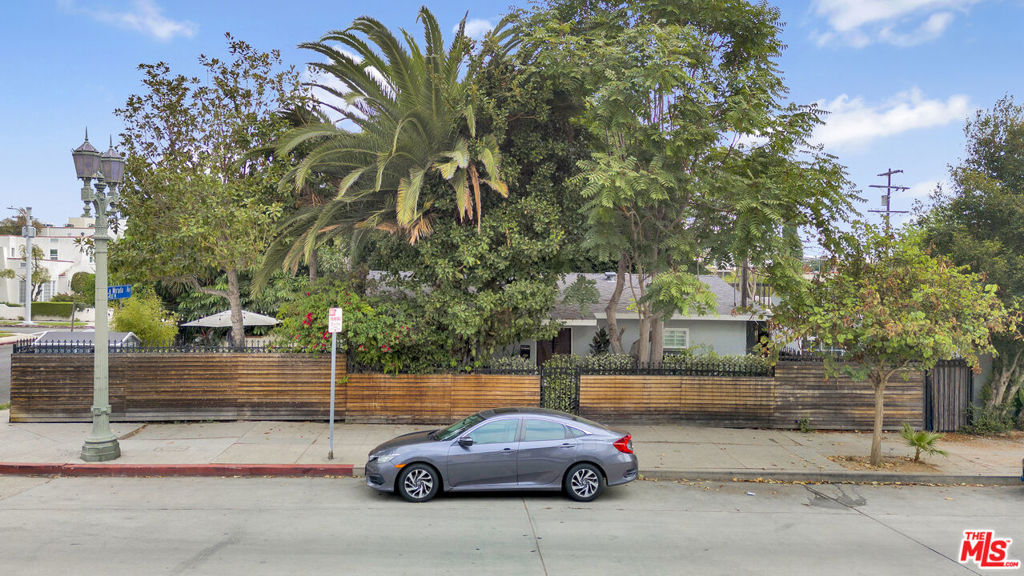 1224 Wilcox Avenue