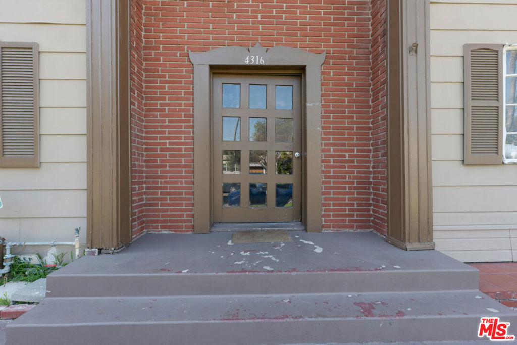 4316 Edenhurst Avenue
