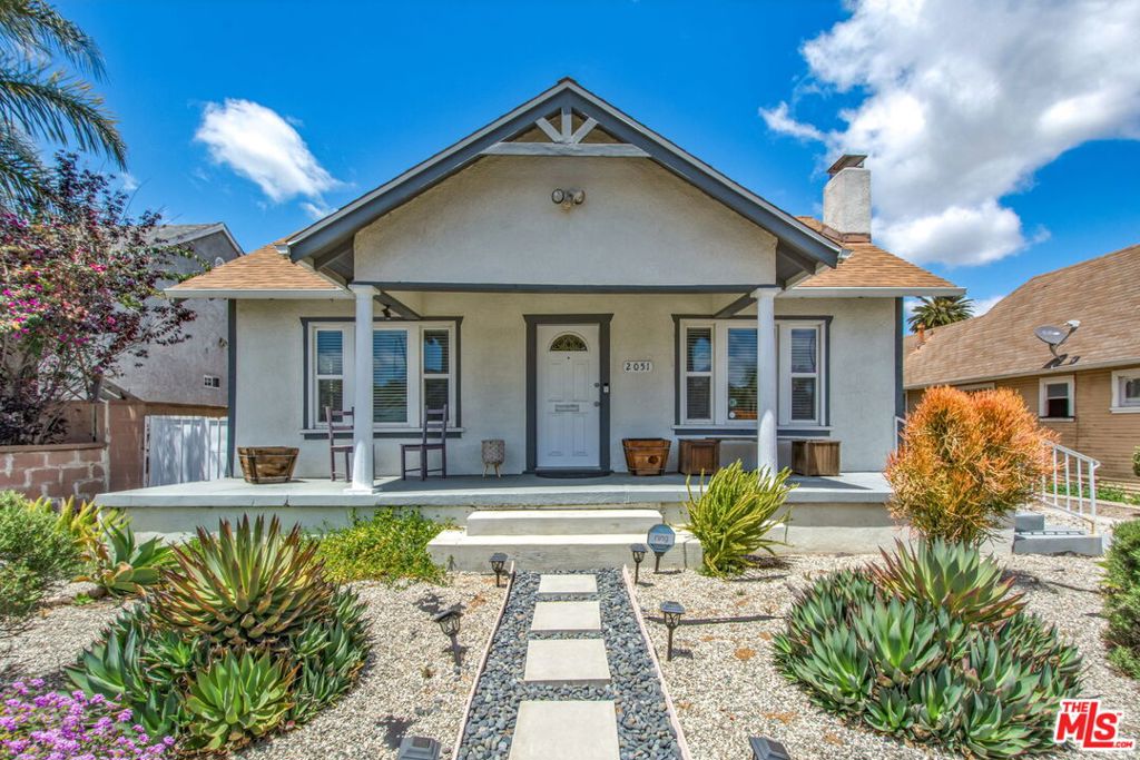 2051 W 78th Place