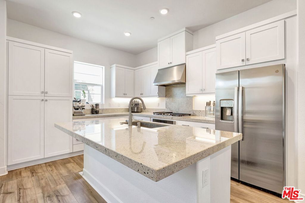 27408 Horizon View Lane