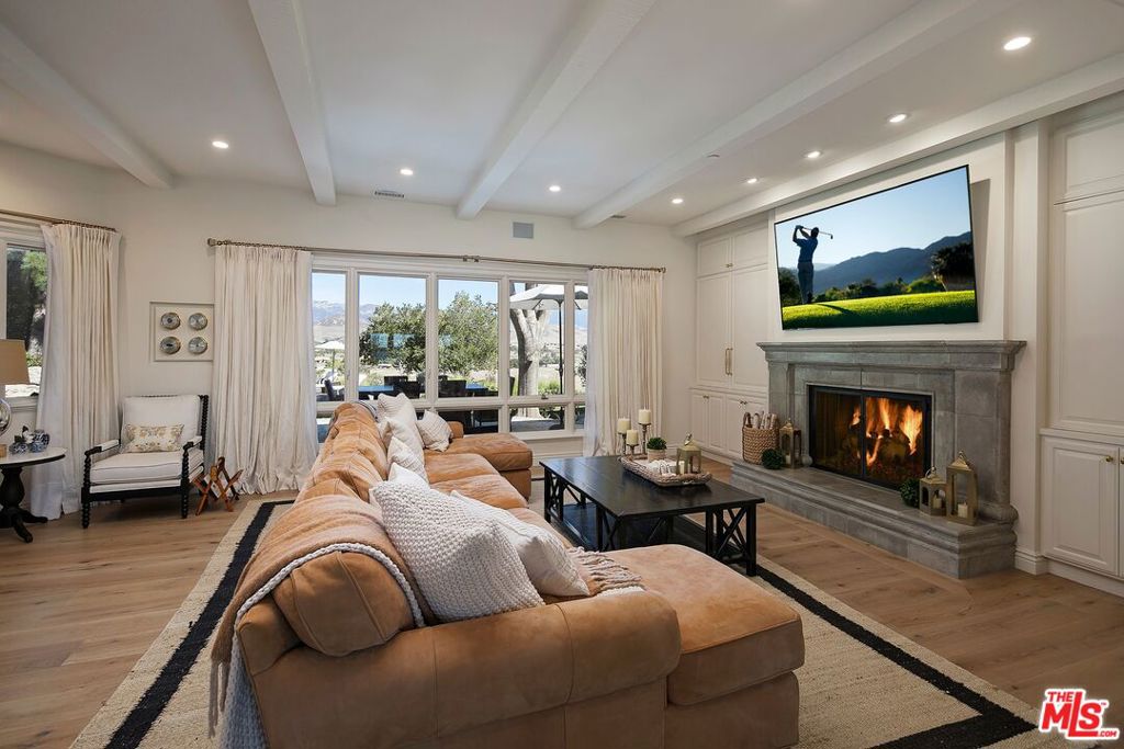 Properties 4 1430 Count Fleet Street