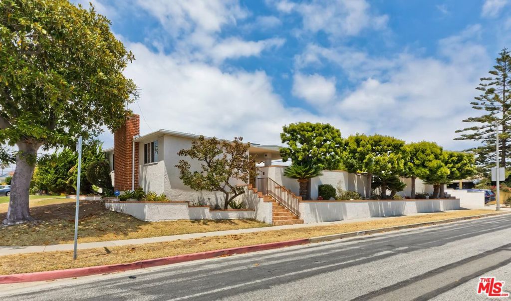 4821 W 63rd Street