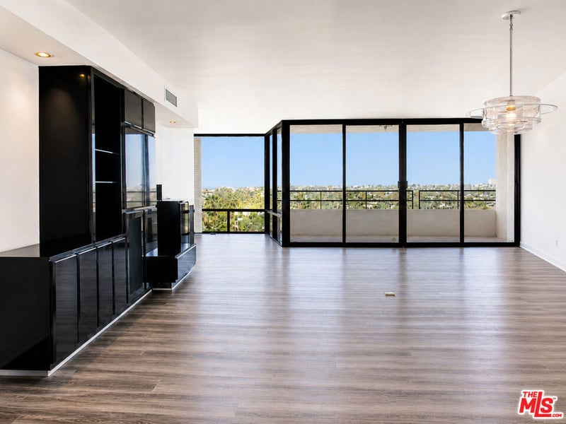 4316 Marina City Drive 519
