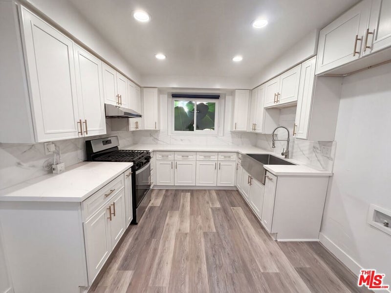 12927 Lariat Lane