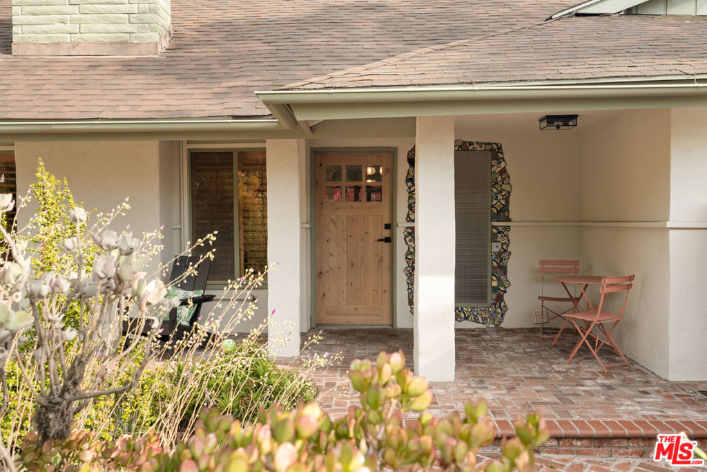 Properties 1 3618 Cazador Street