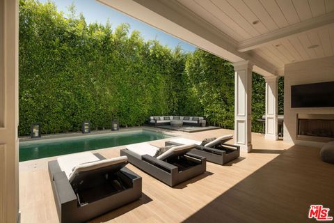 531 N Stanley Avenue Los Angeles CA 90036