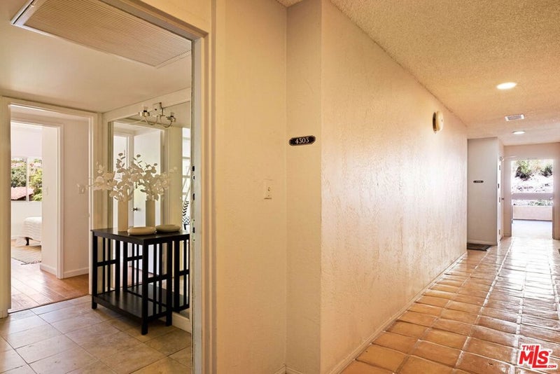 2700 Cahuenga Boulevard 4303