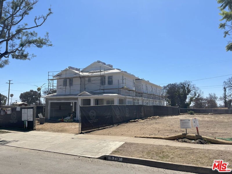 921 Kagawa Street