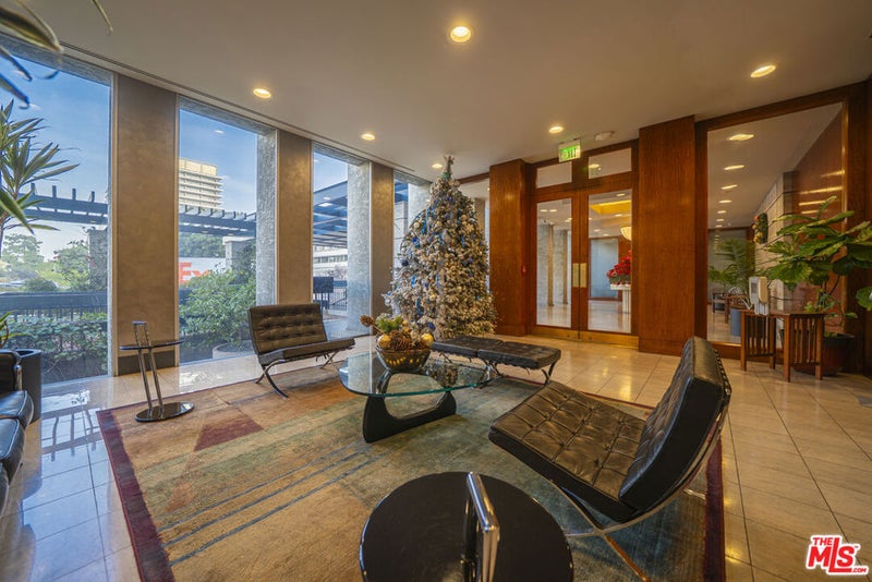 800 W 1st Street 1210