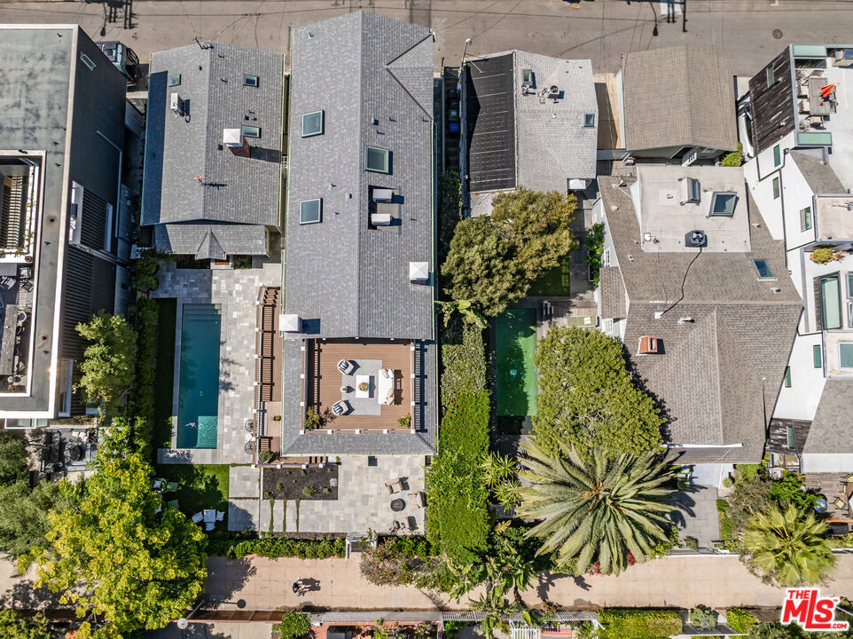 0 27th Avenue