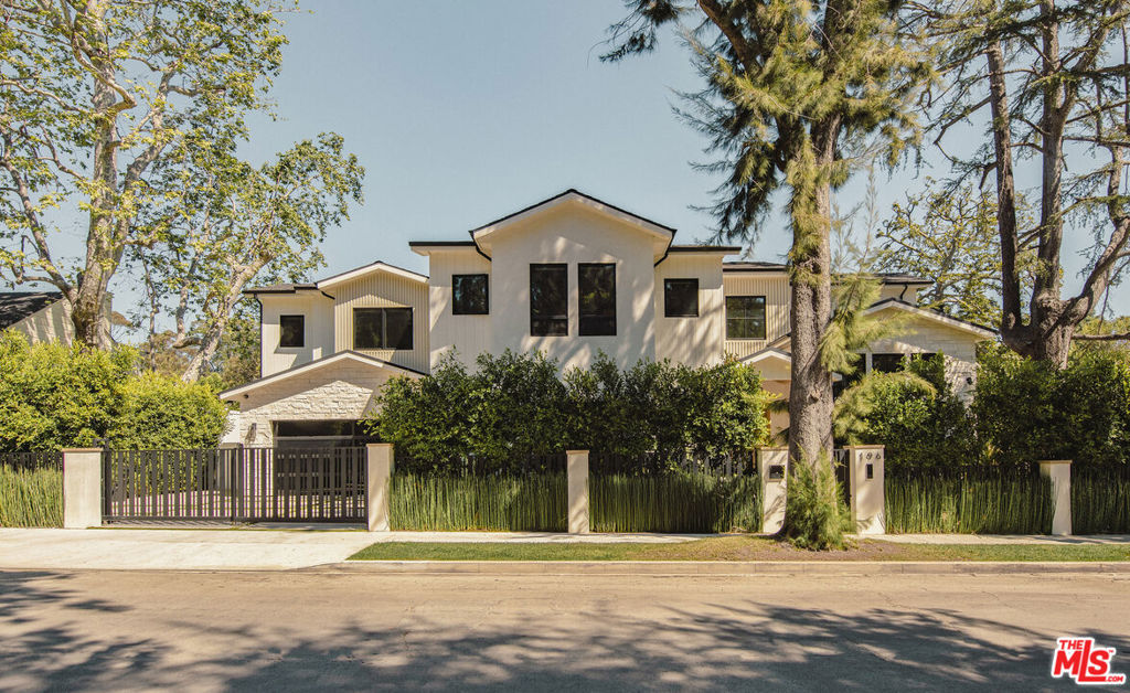 196 S Greenfield Avenue