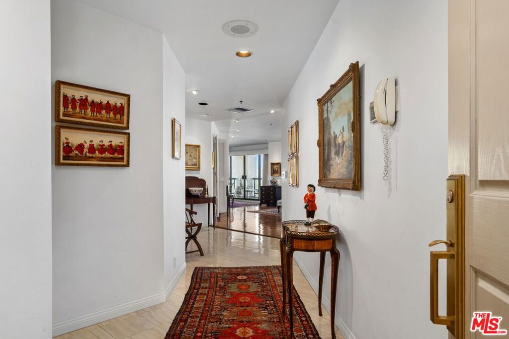 10724 Wilshire Boulevard 1104