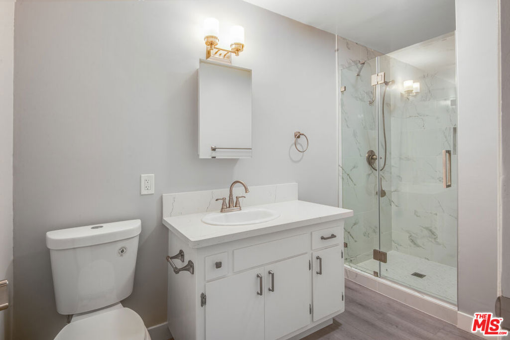 525 N Francisca Avenue