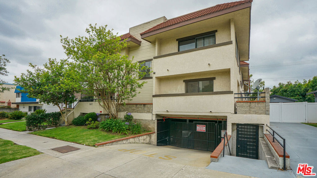 Properties 3 517 Fischer Street