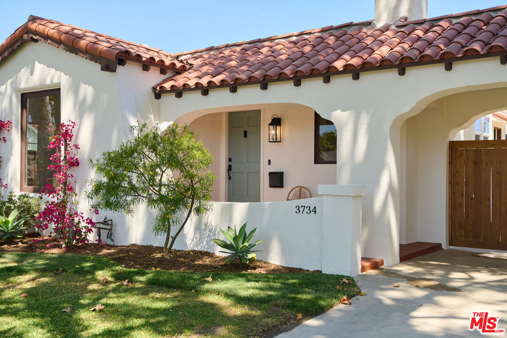 3734 Wellington Road