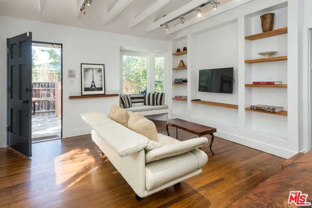 Venice, California 90291, United States, 1 Bedroom Bedrooms, ,1 BathroomBathrooms,Residential,Active,169160