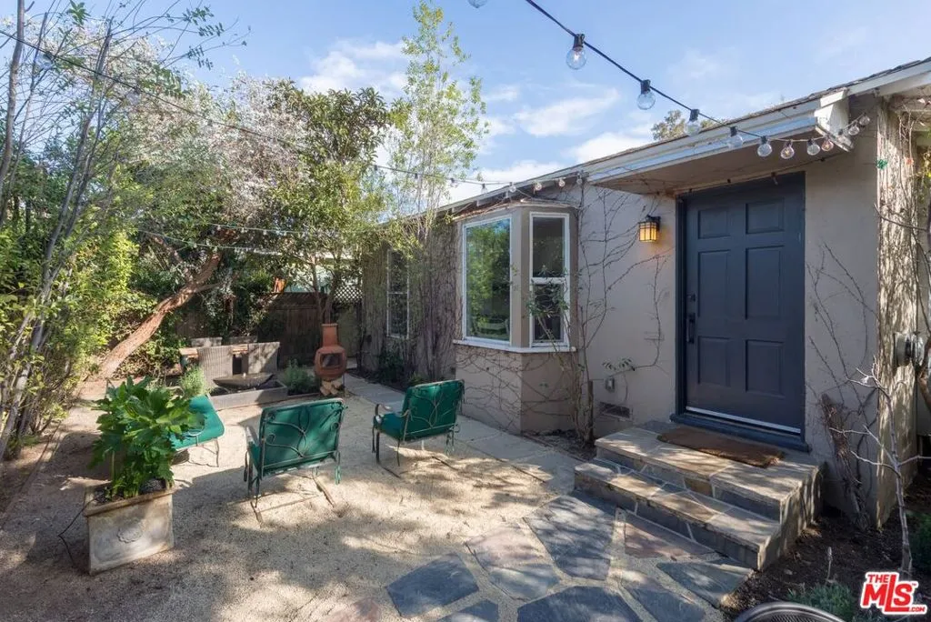 Venice, California 90291, United States, 1 Bedroom Bedrooms, ,1 BathroomBathrooms,Residential,Active,169160