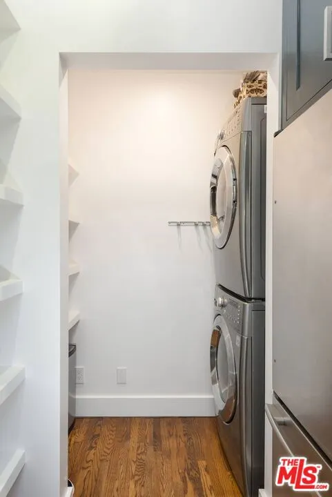 Venice, California 90291, United States, 1 Bedroom Bedrooms, ,1 BathroomBathrooms,Residential,Active,169160