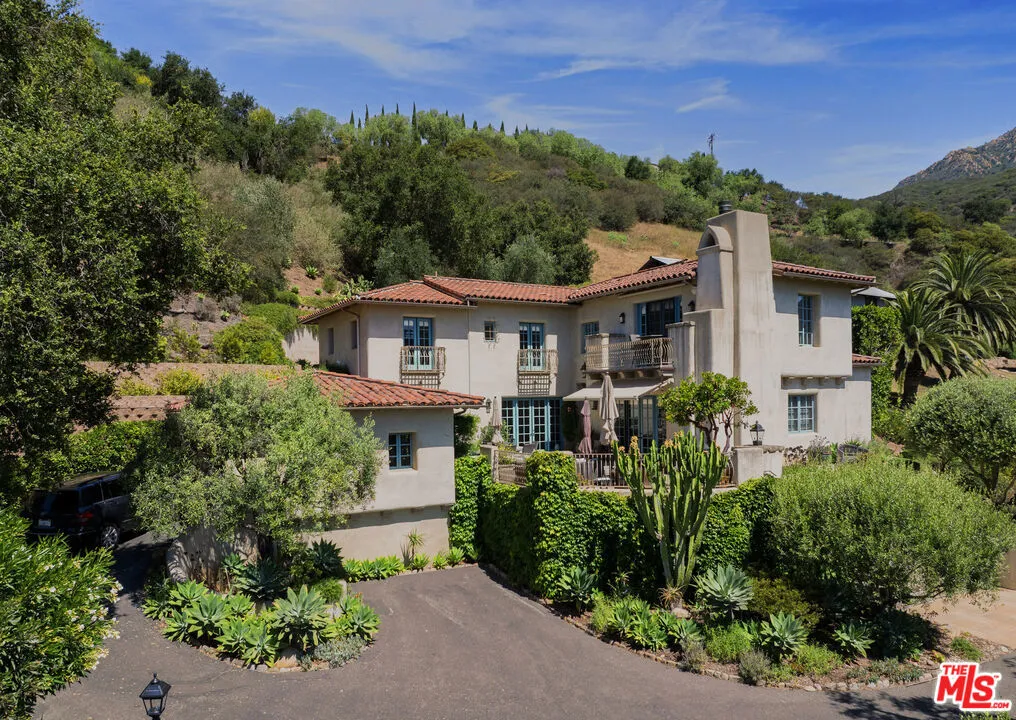 Santa Barbara, California 93105, United States, 4 Bedrooms Bedrooms, ,4 BathroomsBathrooms,Residential,Active,175721