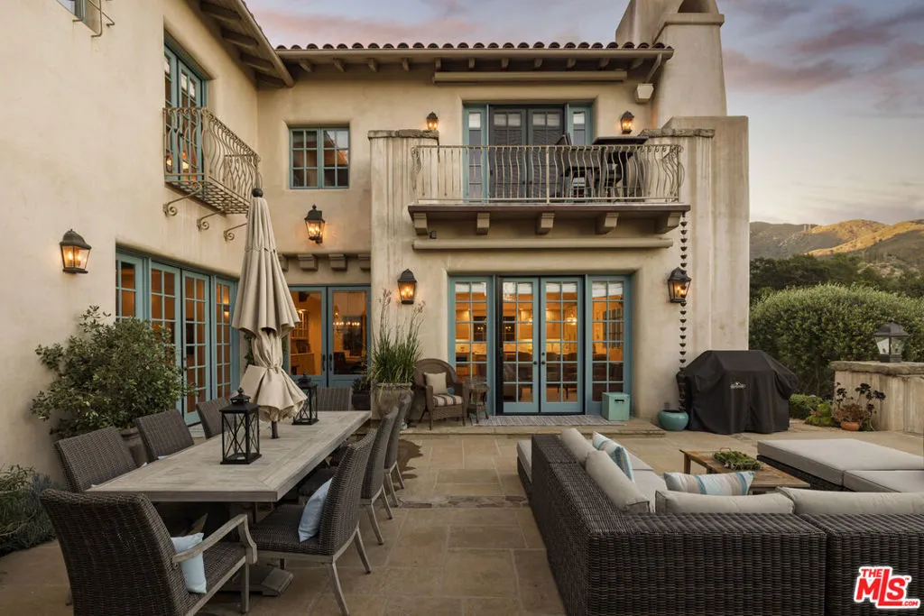 Santa Barbara, California 93105, United States, 4 Bedrooms Bedrooms, ,4 BathroomsBathrooms,Residential,Active,175721