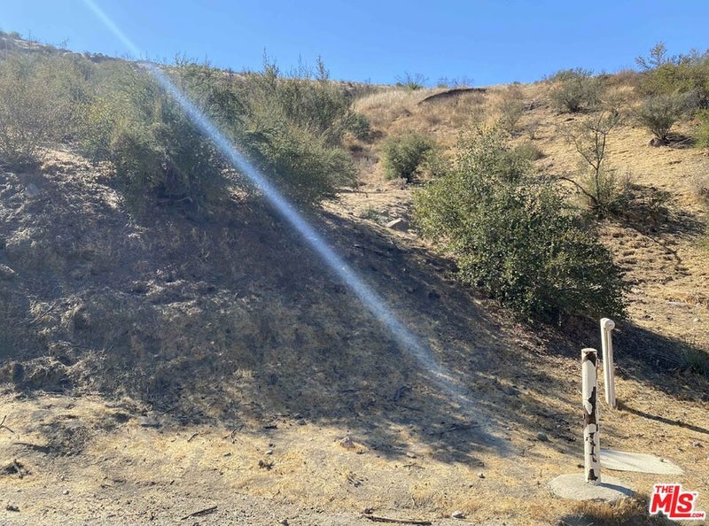 1 Canyon Way