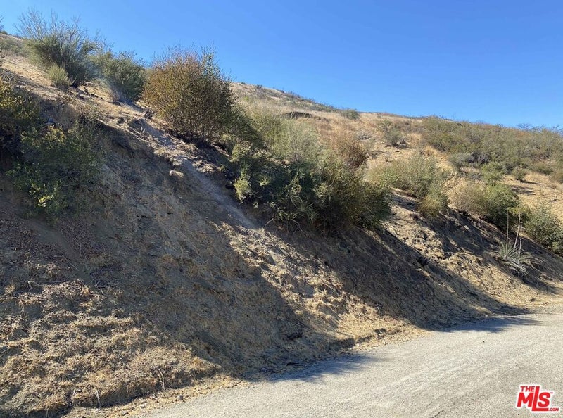 1 Canyon Way