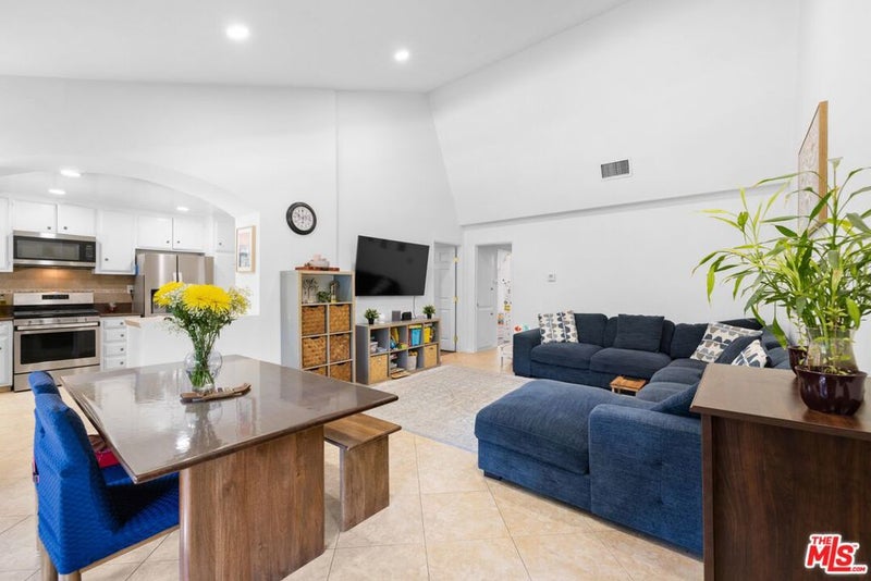 31579 Lindero Canyon Road 8