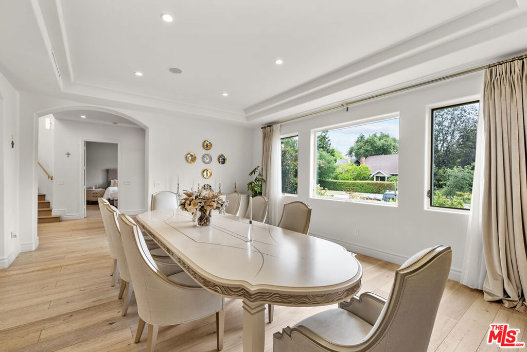 Properties 4 717 S Los Robles Avenue