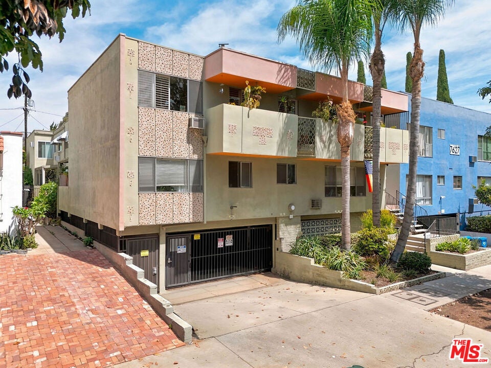 7631 Norton Avenue